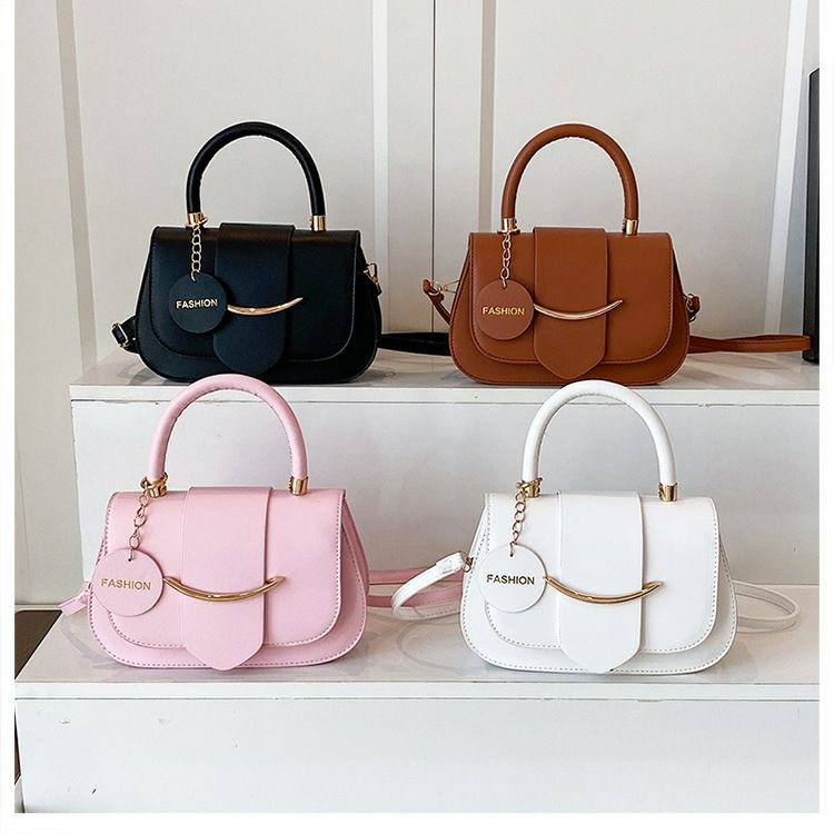 Sacs design de niche haut de gamme tendance et class pour automne et hiver nouveaux sacs pour femmes populaires sacs à bandoulière