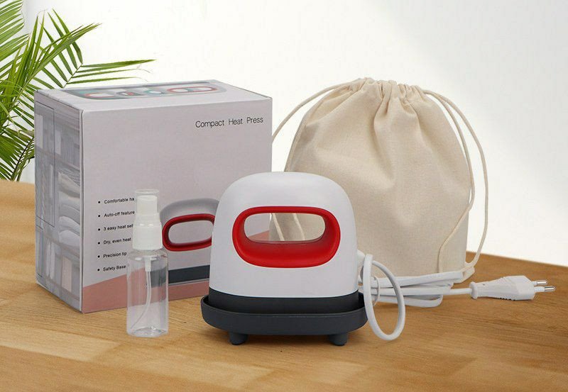 Mini presse à chaud portable, un petit appareil thermique idéal pour les loisirs créatifs et le transfert de motifs sur textile.