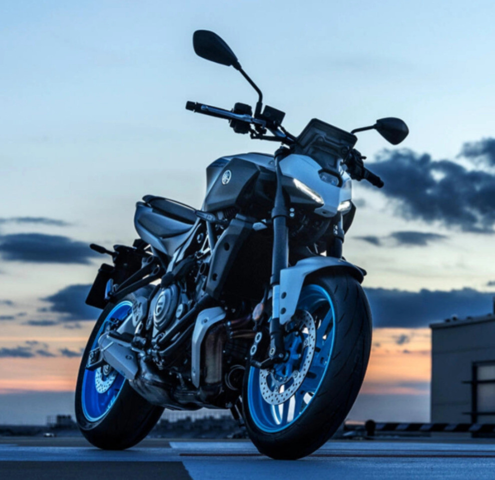 Moto Yamaha MT-07 Année 2025 Nouvelle moto de course a haute performance