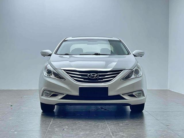 Hyundai Sonata 2.0T Édition 2014 voiture Berline Corréenne de luxe