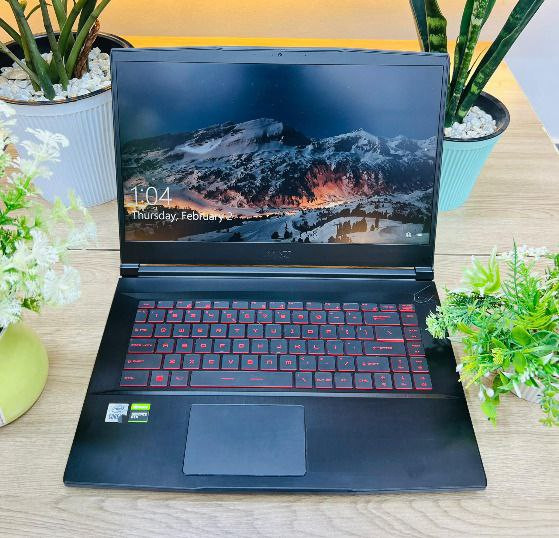 Oulu Technologie: Gaming Laptop MSI MS- core i7 10750H bien clean, Puissant,  Ultra-rapide et Ultra-performant